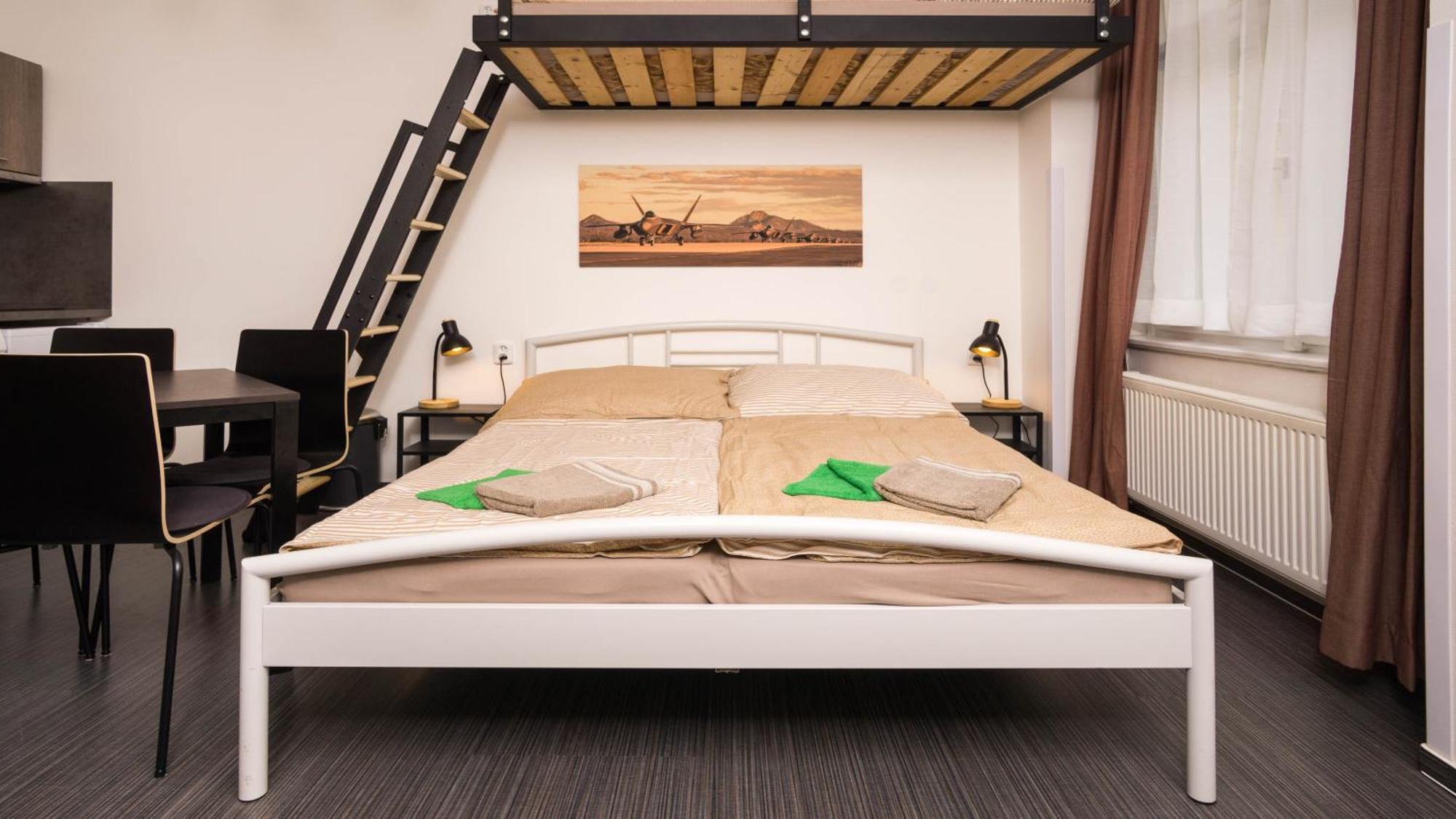 Flying Bed Apartment Close To Prague Castle And Airport Cameră foto